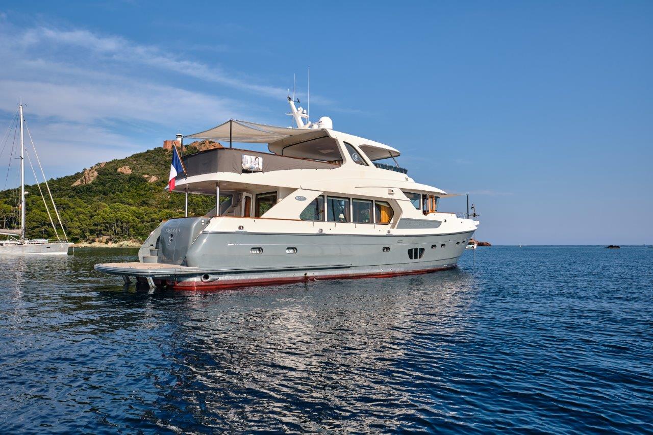 Extérieur Selene 72 (2020) disponible en stock occasion Trawlers & Yachting.